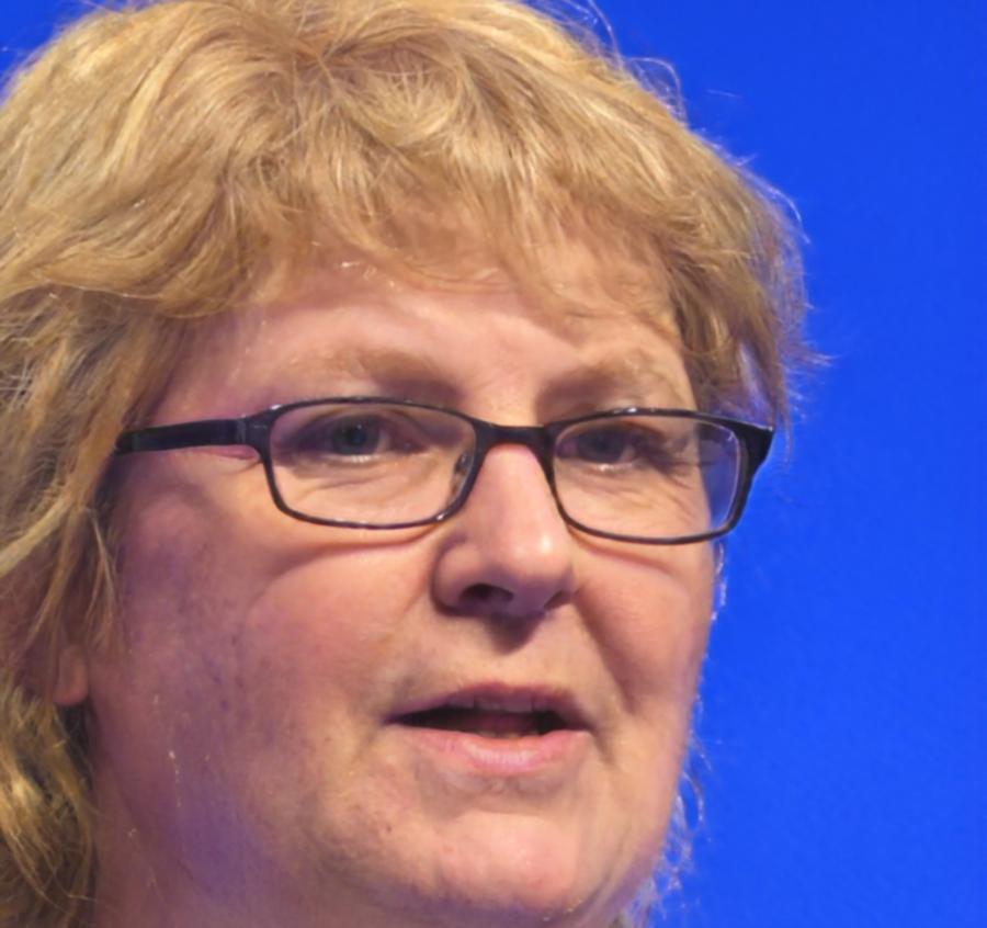 Portrait de Sophie Martin, formatrice spécialisée en modélisation financière